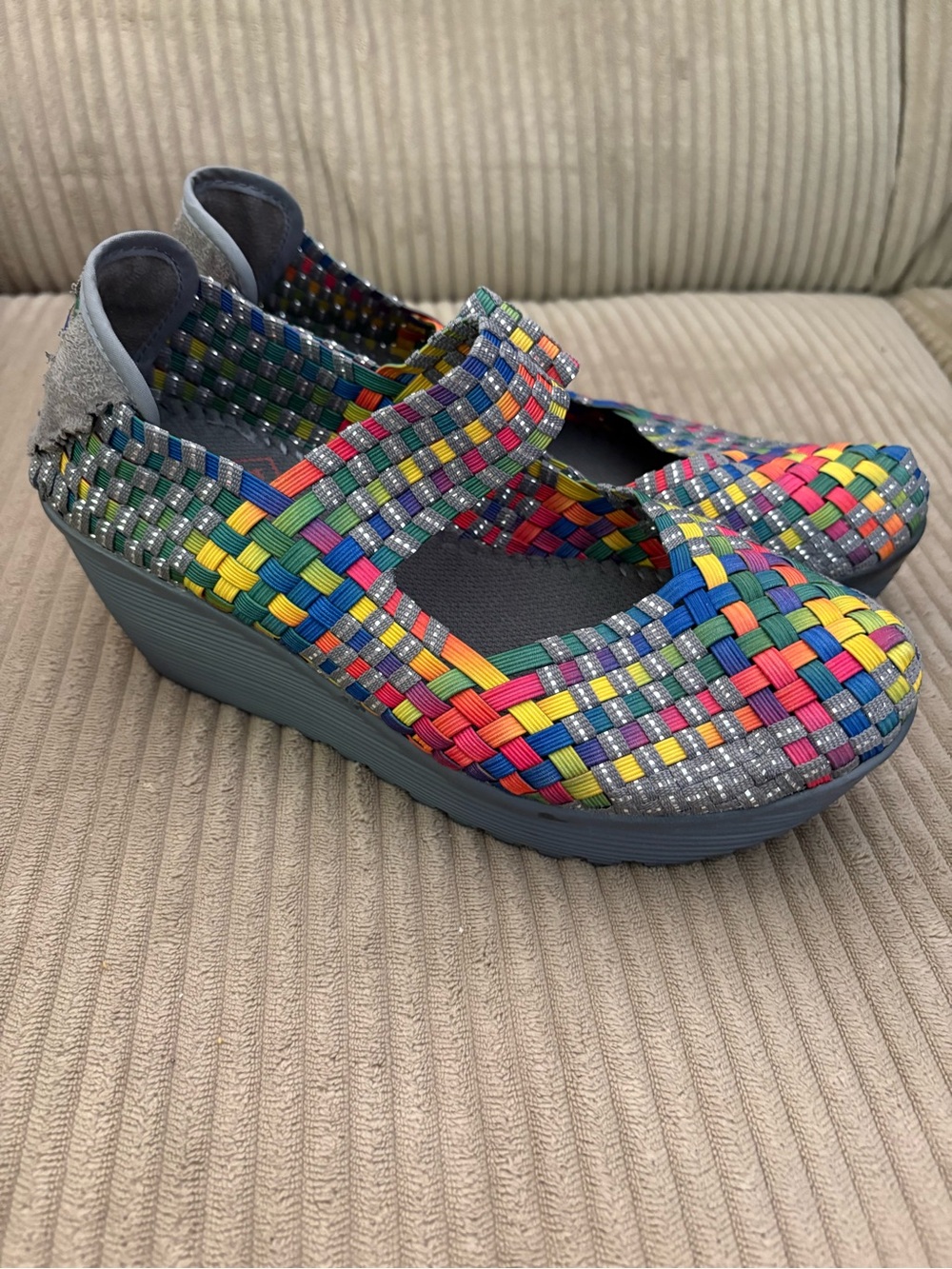 St. John’s Bay Size 6.5 Women Wedge Rainbow Weave Slip On Shoes Karma Mary Jane - Picture 4 of 7